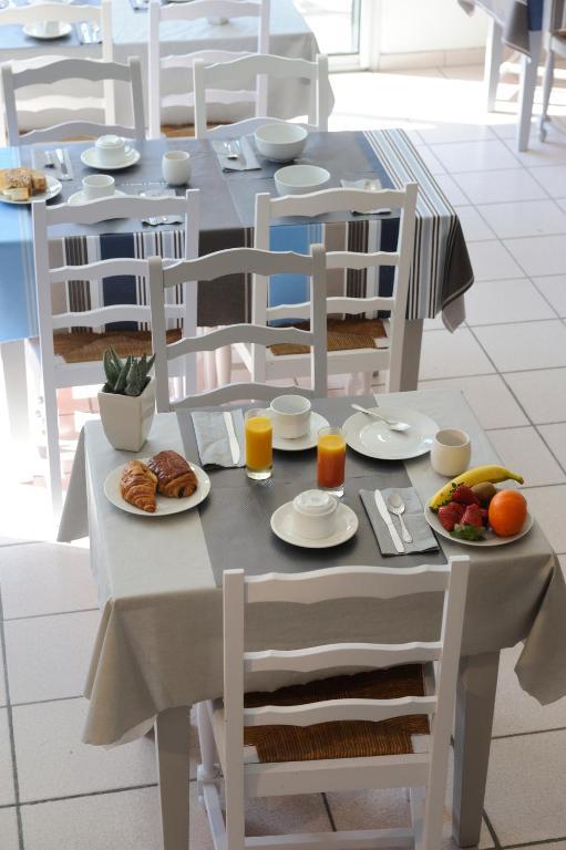 Hotel Les Mimosas Argelès-sur-Mer Oda fotoğraf